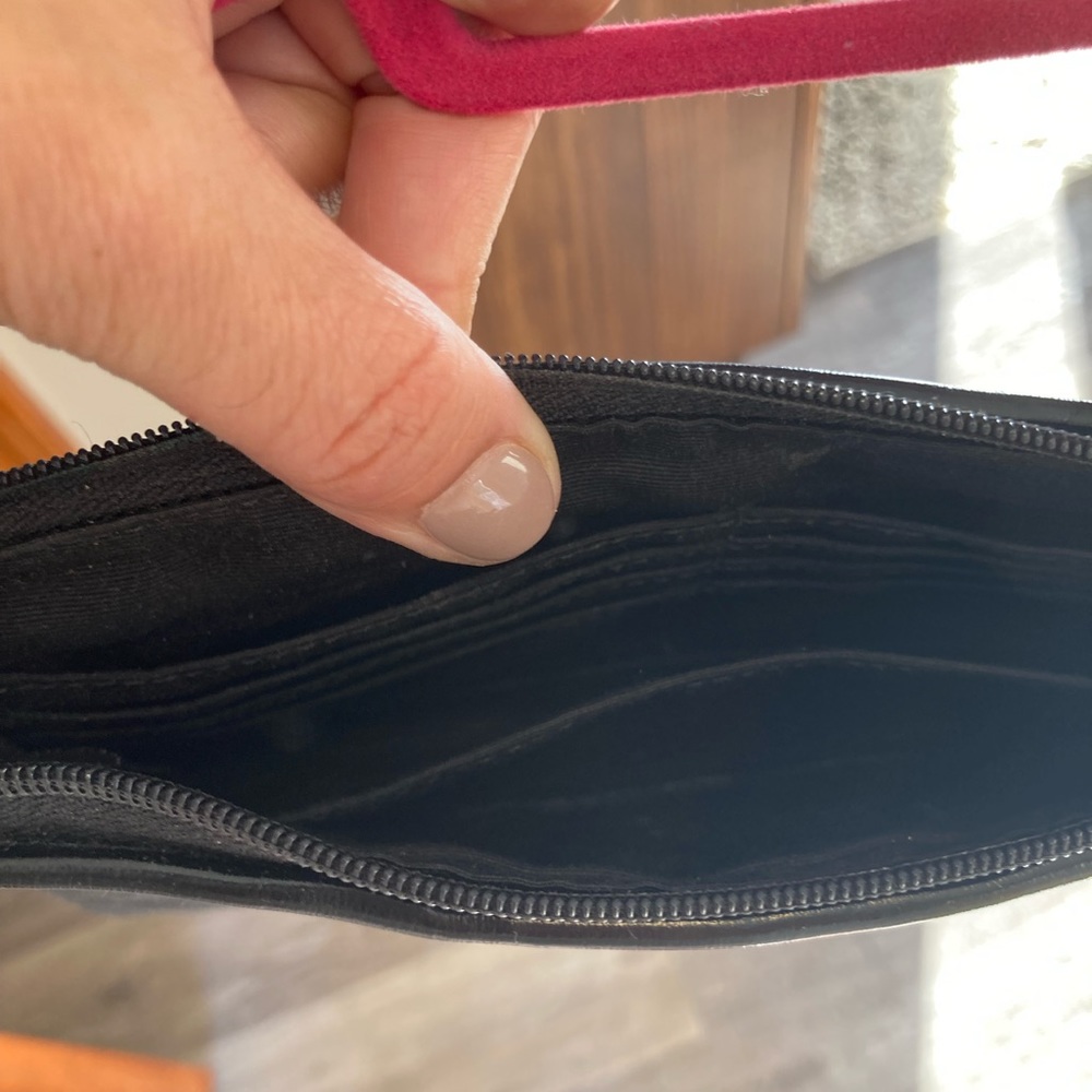 Coach clutch/wristlet - Picture 3 of 3